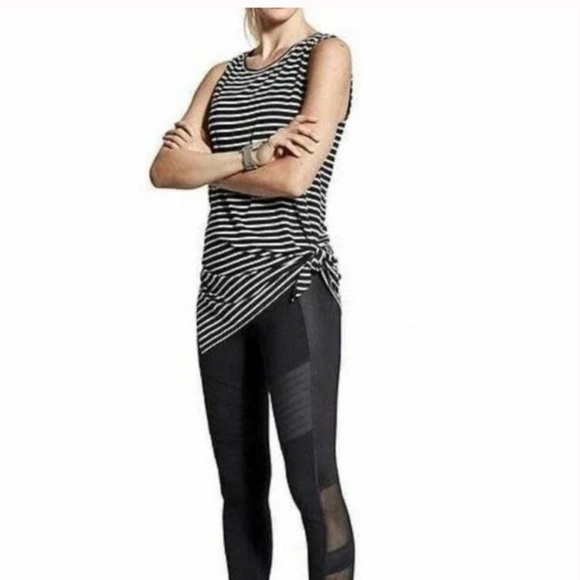 Athleta Side Split Tunic Tank Black White Striped Hi Low Crew Neck Top - Picture 2 of 7
